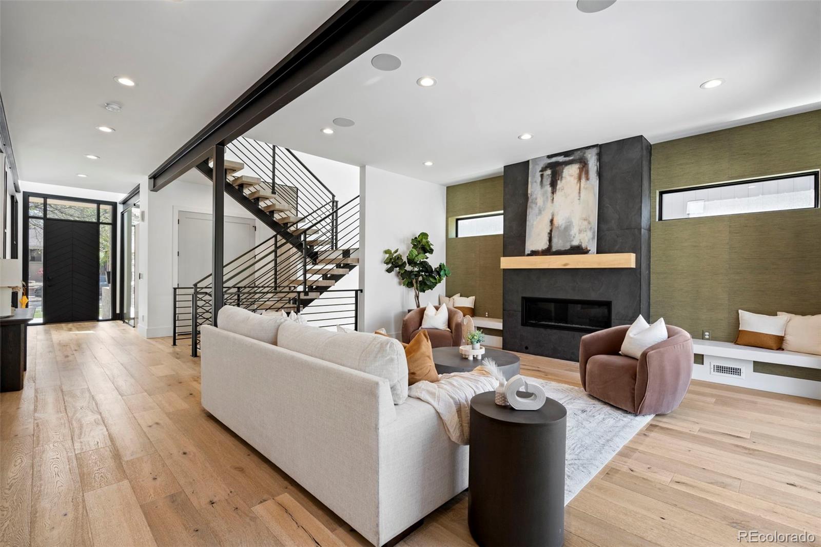 MLS Image #5 for 959 s vine street,denver, Colorado
