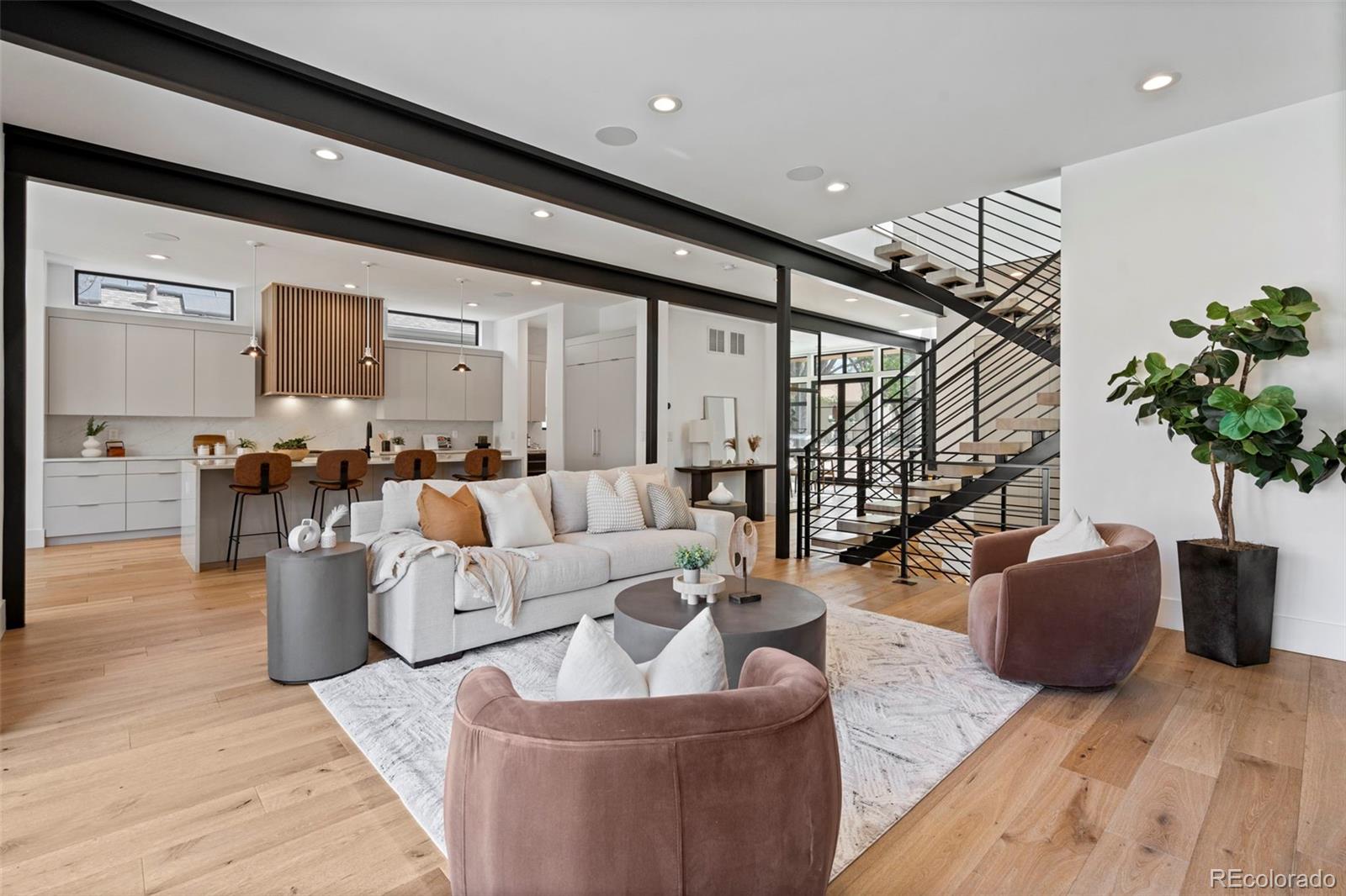 MLS Image #7 for 959 s vine street,denver, Colorado