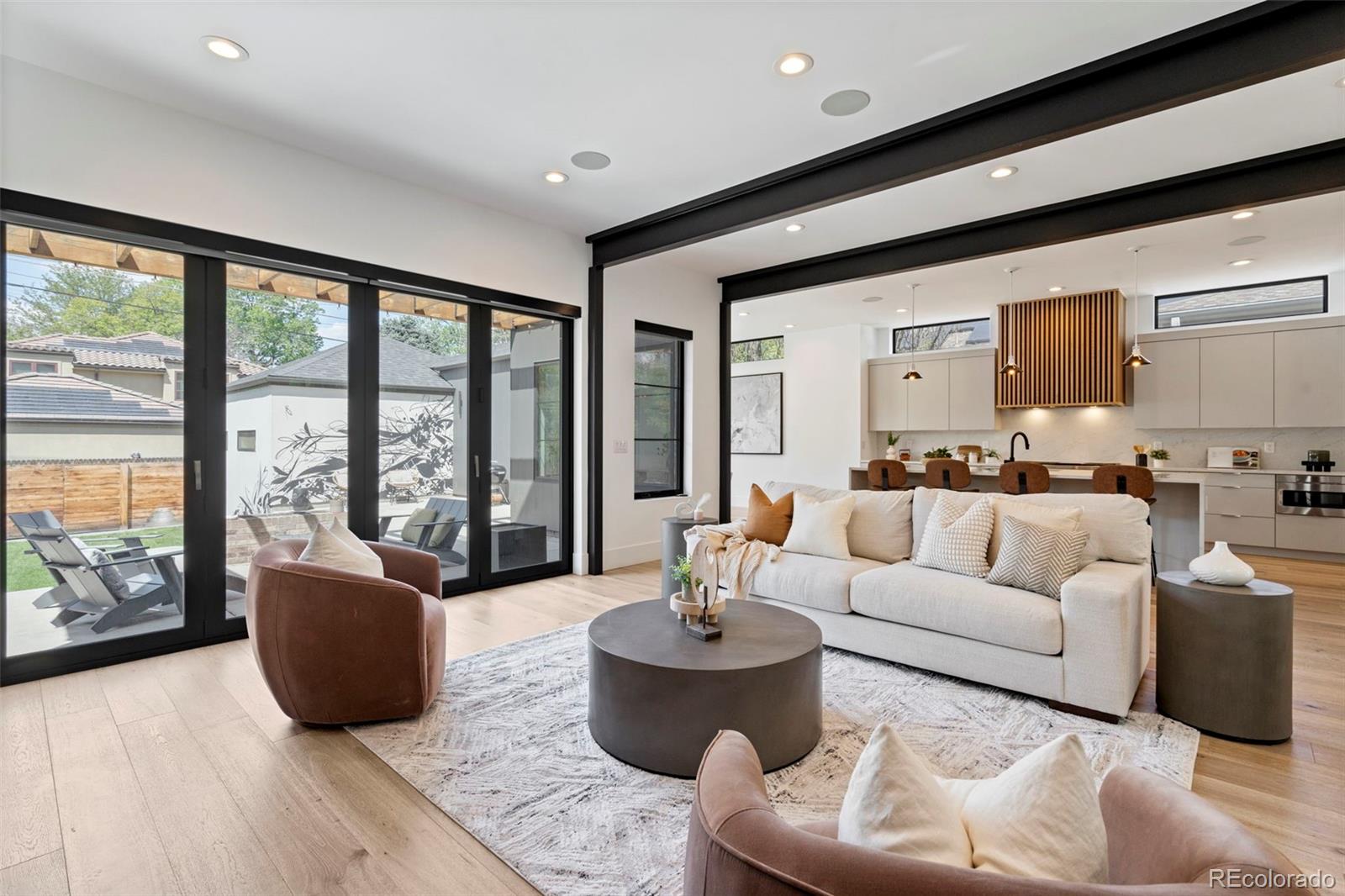 MLS Image #8 for 959 s vine street,denver, Colorado