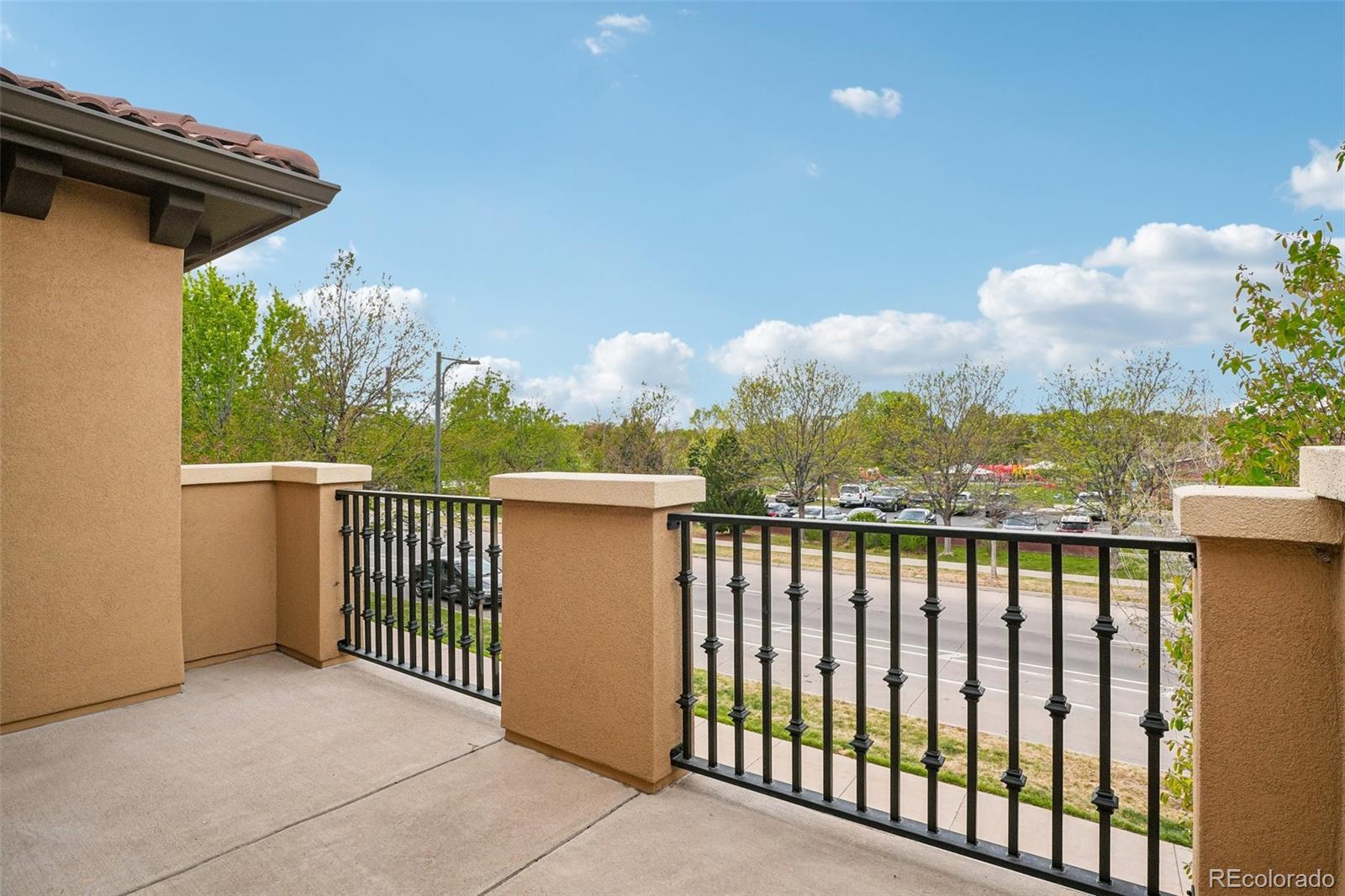 MLS Image #3 for 2468  syracuse street,denver, Colorado