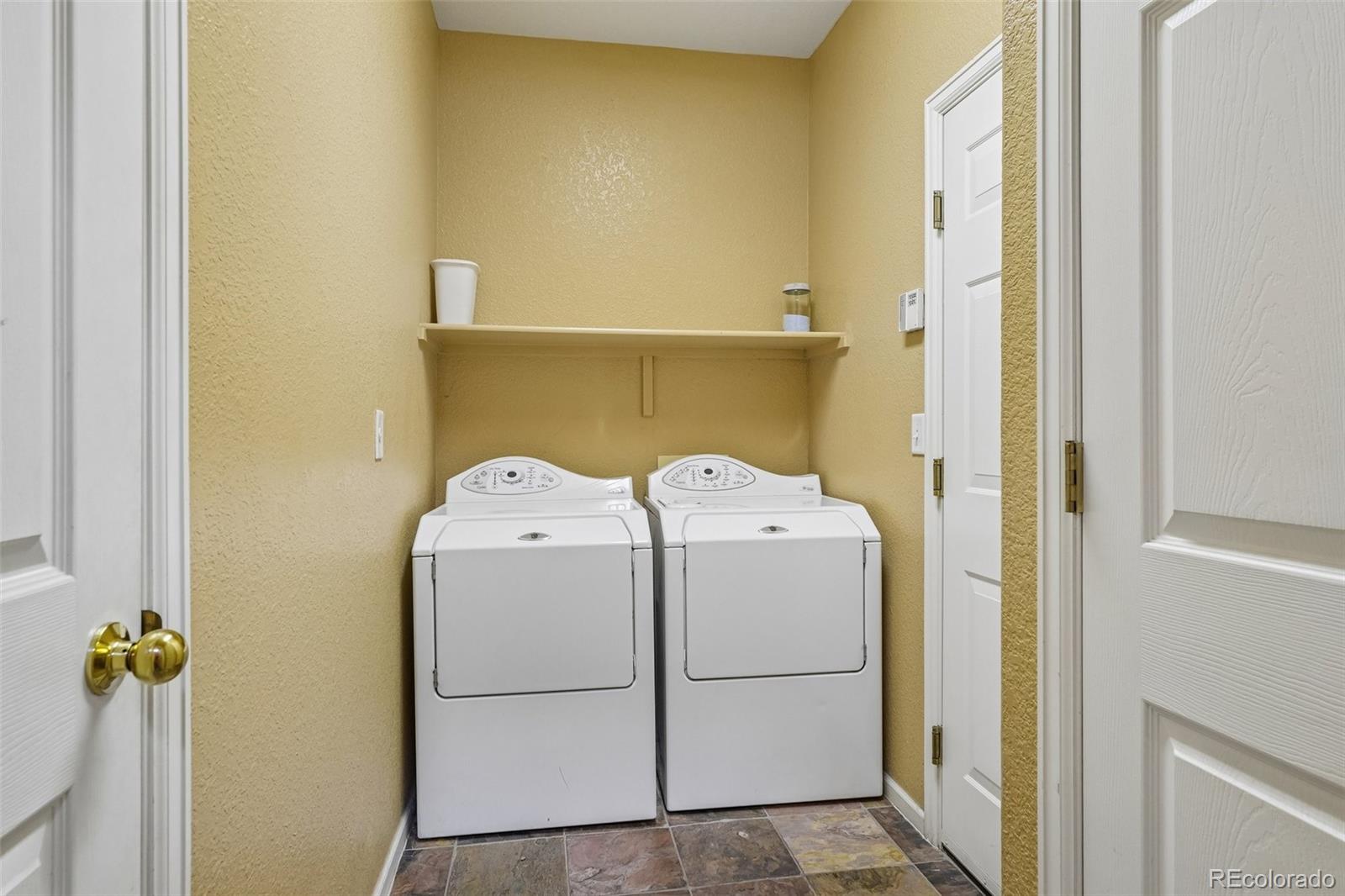 MLS Image #32 for 2468  syracuse street,denver, Colorado