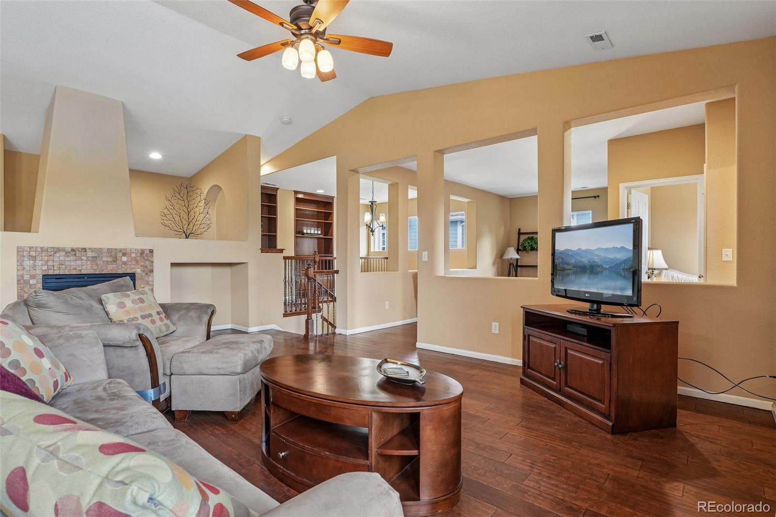 MLS Image #4 for 2468  syracuse street,denver, Colorado