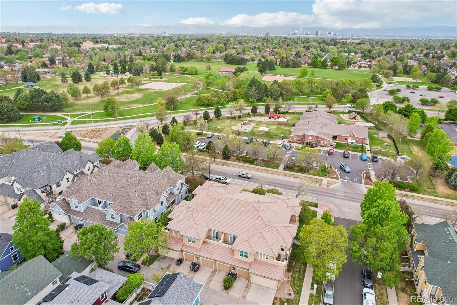 MLS Image #40 for 2468  syracuse street,denver, Colorado