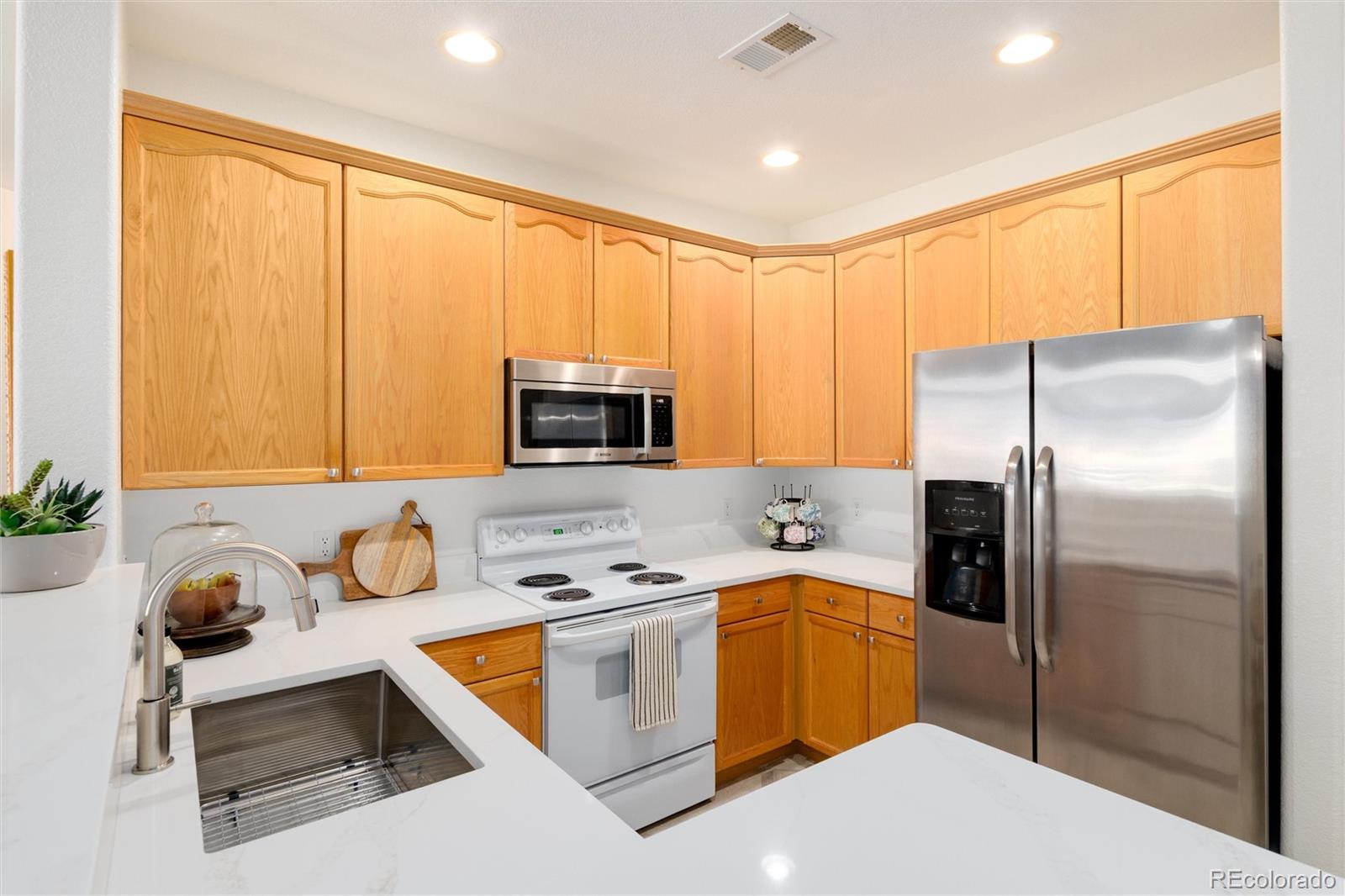 MLS Image #11 for 9568 w san juan circle 105,littleton, Colorado
