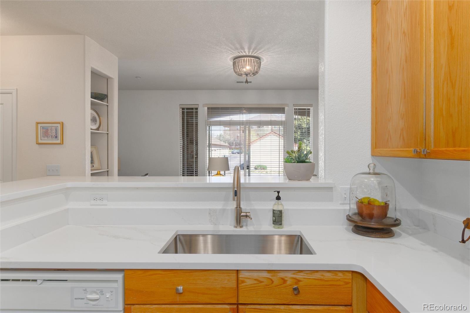 MLS Image #12 for 9568 w san juan circle 105,littleton, Colorado