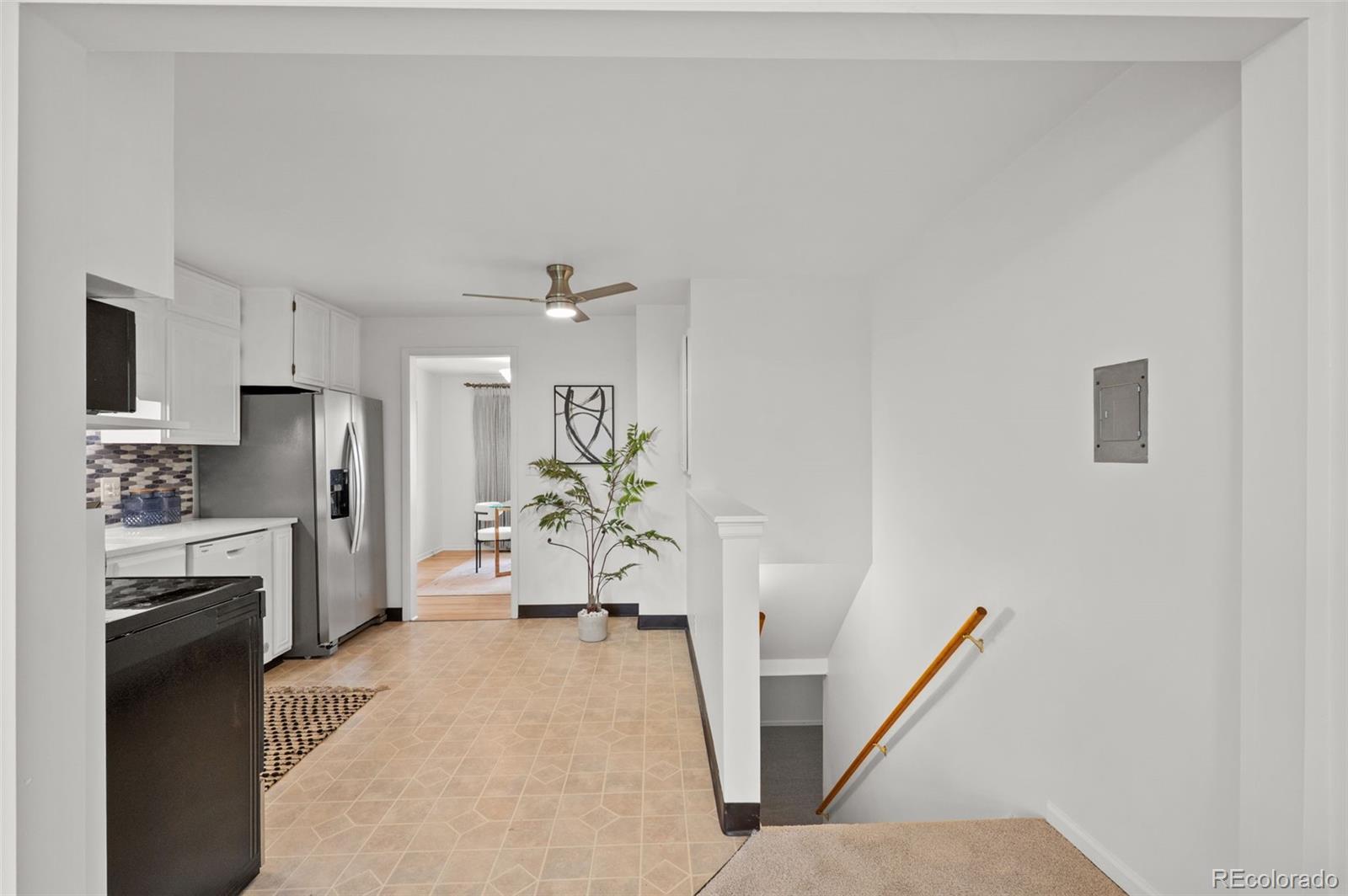 MLS Image #10 for 10  joan drive,denver, Colorado