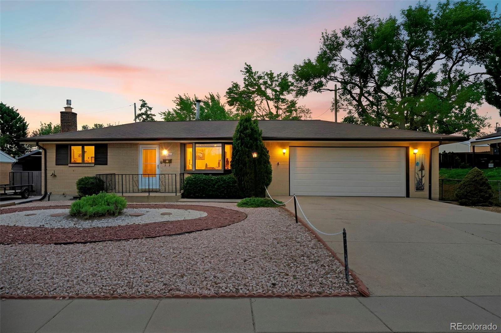 MLS Image #3 for 10  joan drive,denver, Colorado