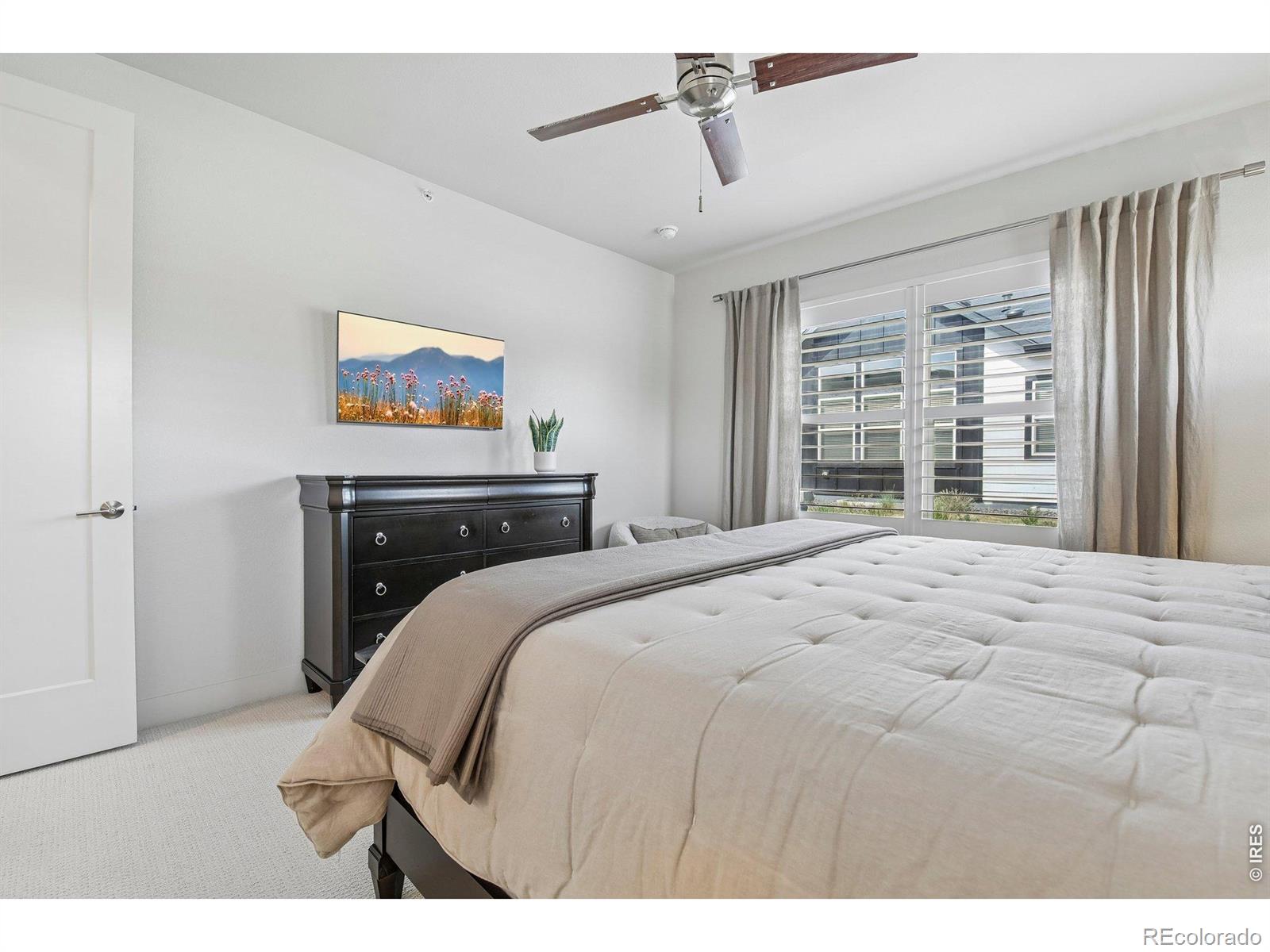 MLS Image #11 for 8263 s queen street,littleton, Colorado
