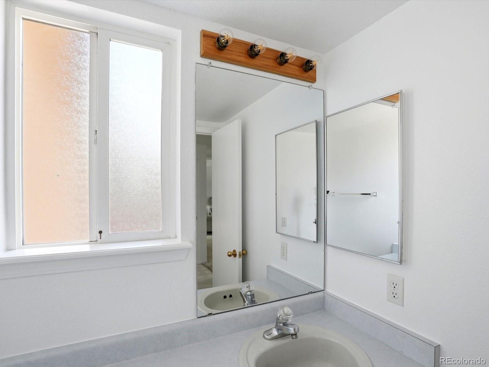 MLS Image #12 for 10237  song sparrow lane,highlands ranch, Colorado