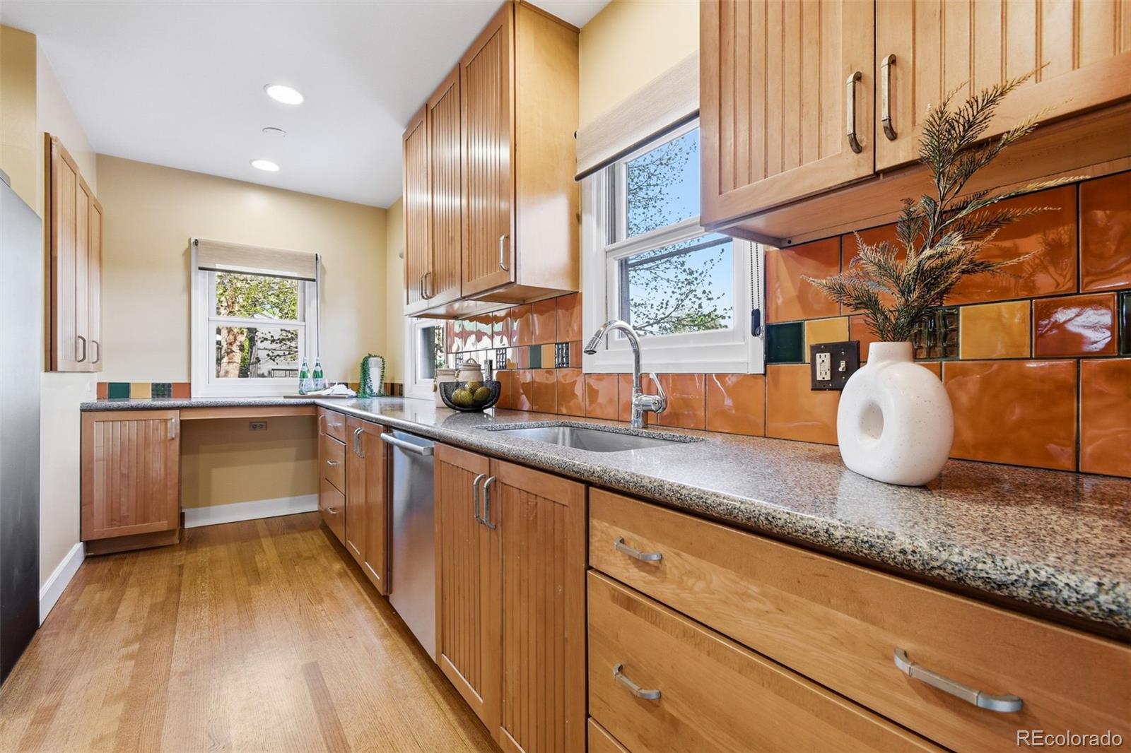 MLS Image #19 for 2820  clermont street,denver, Colorado