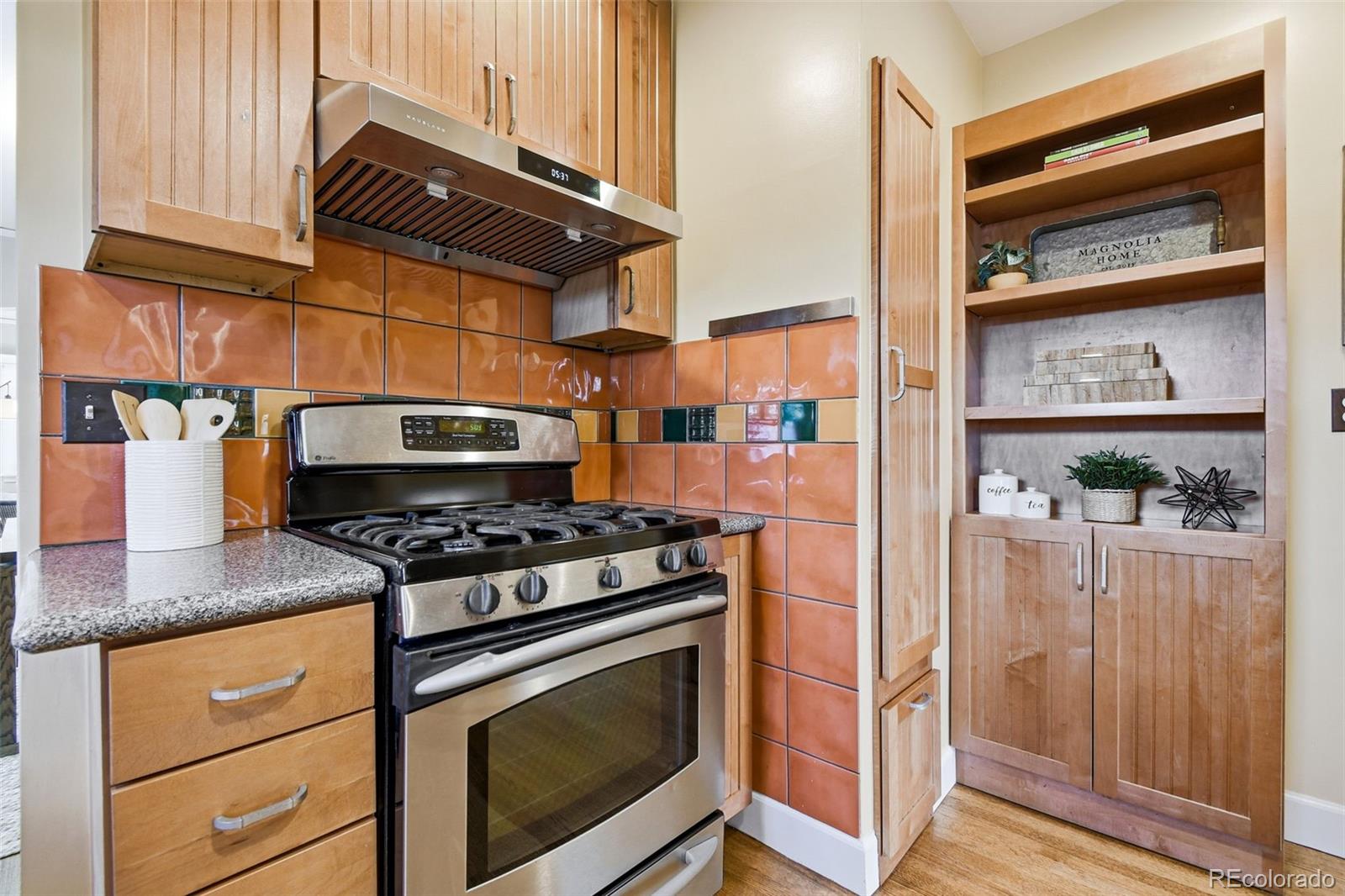 MLS Image #22 for 2820  clermont street,denver, Colorado