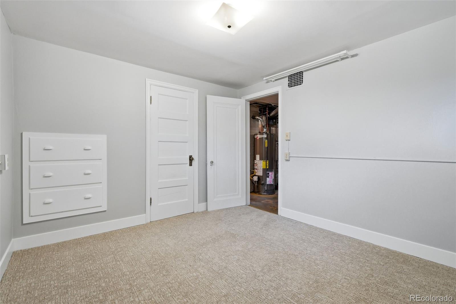 MLS Image #35 for 2820  clermont street,denver, Colorado