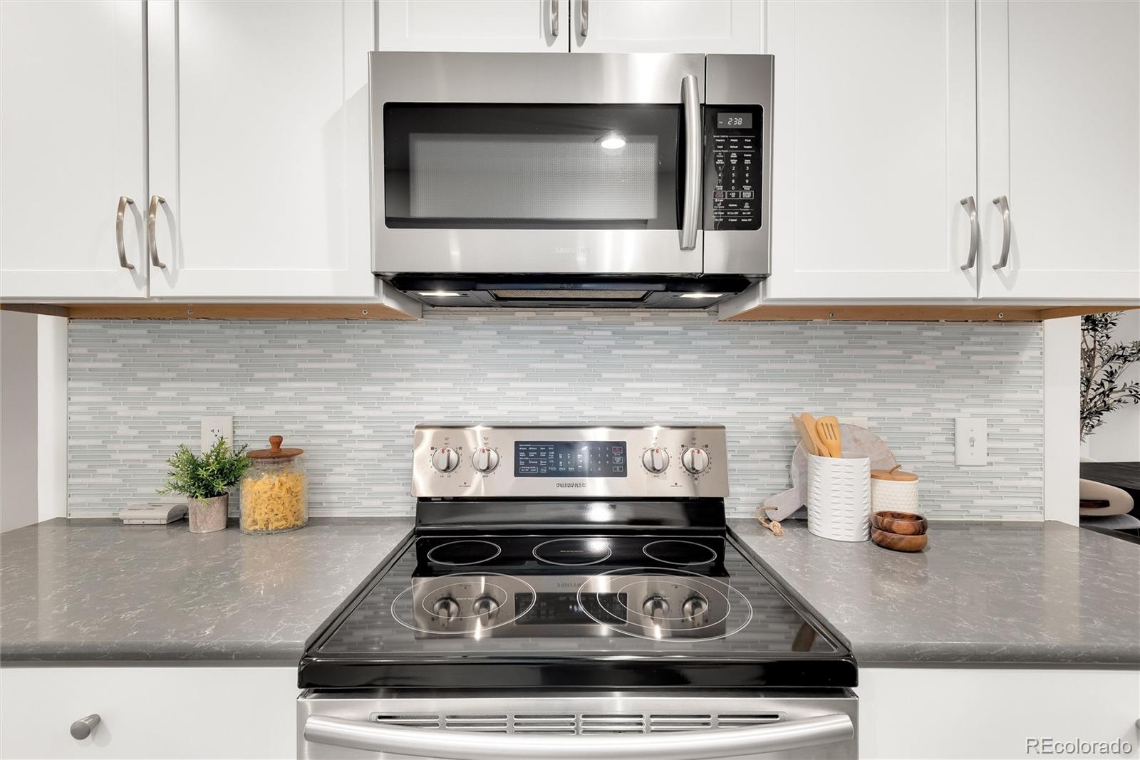 MLS Image #15 for 1522 s cherry street,denver, Colorado
