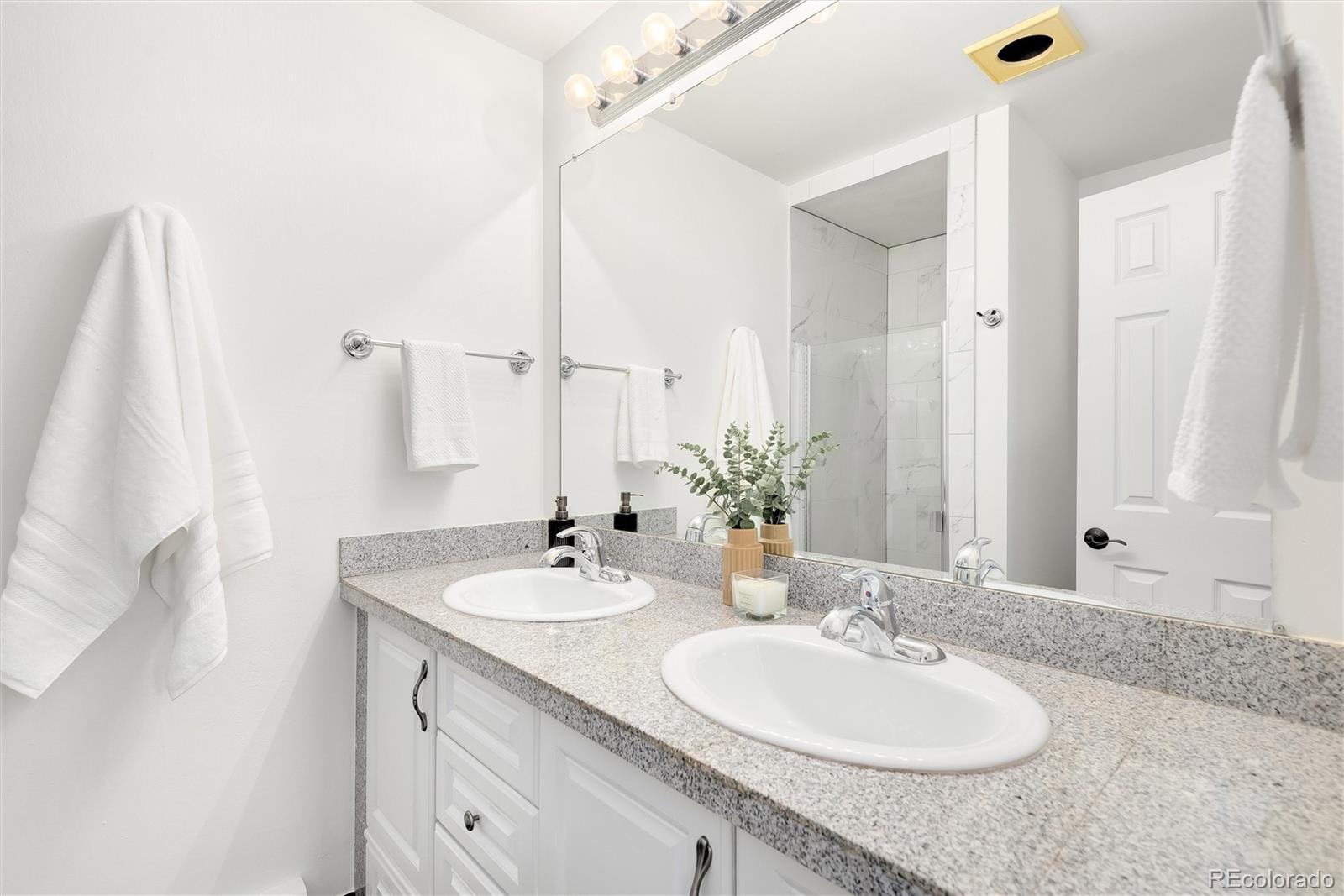 MLS Image #20 for 1522 s cherry street,denver, Colorado