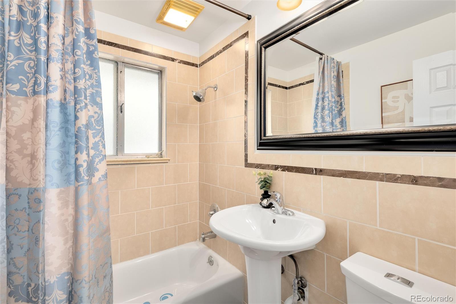 MLS Image #24 for 1522 s cherry street,denver, Colorado