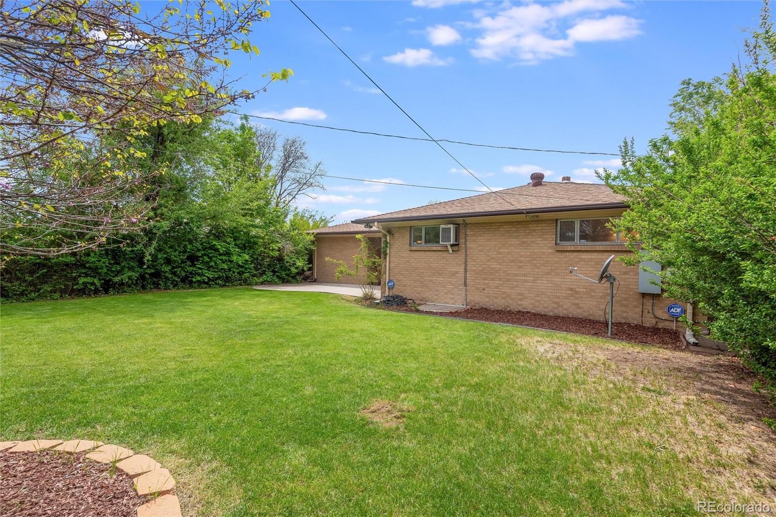 MLS Image #37 for 1522 s cherry street,denver, Colorado