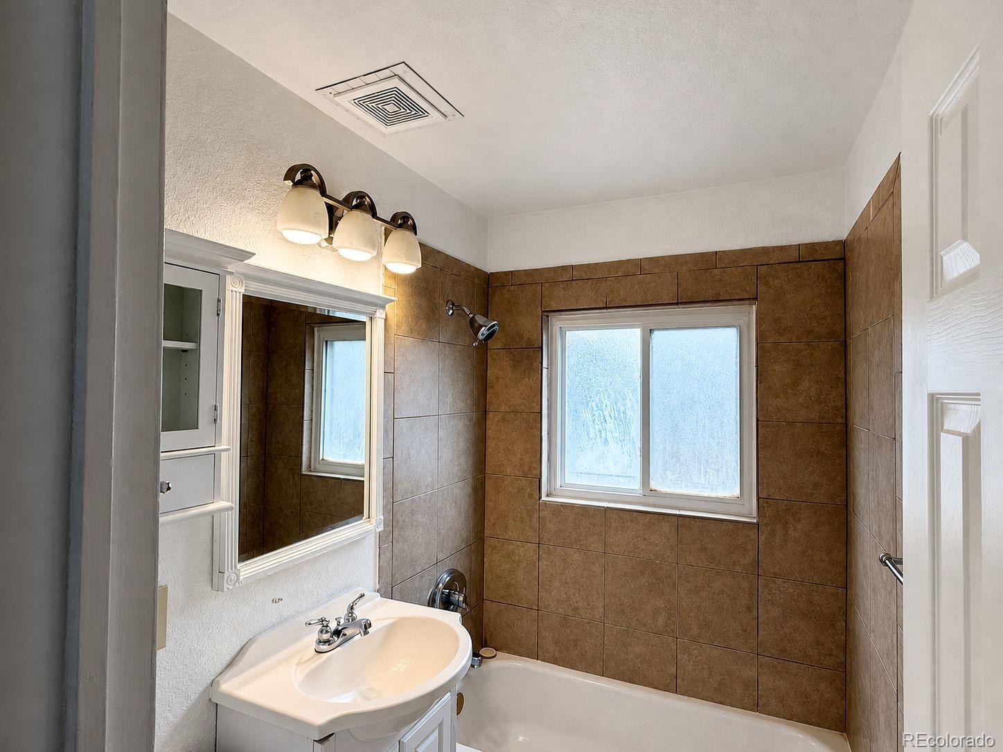 MLS Image #12 for 2787 s julian street,denver, Colorado