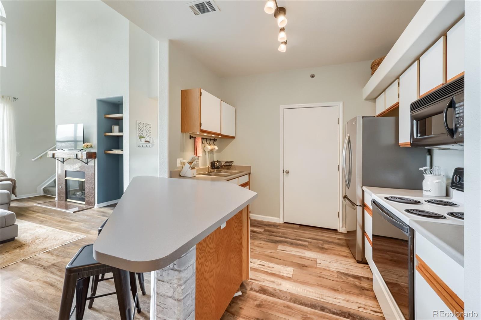 MLS Image #6 for 6021  castlegate drive e32,castle rock, Colorado