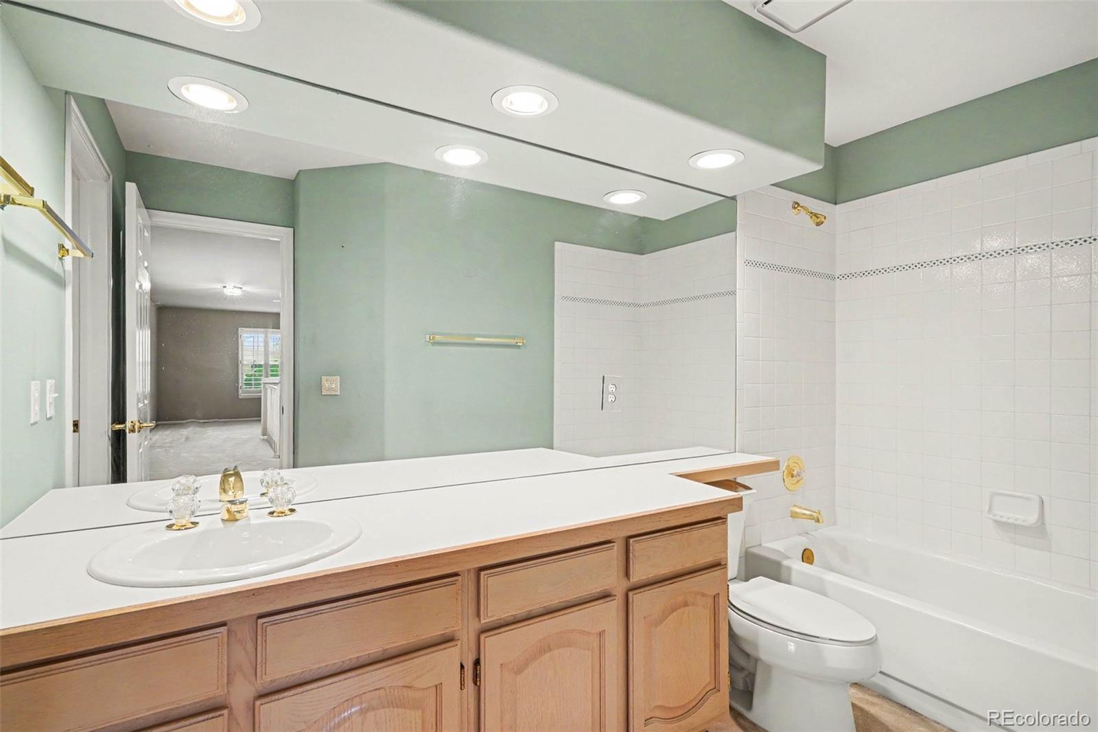 MLS Image #21 for 8231 s seabrook lane,littleton, Colorado
