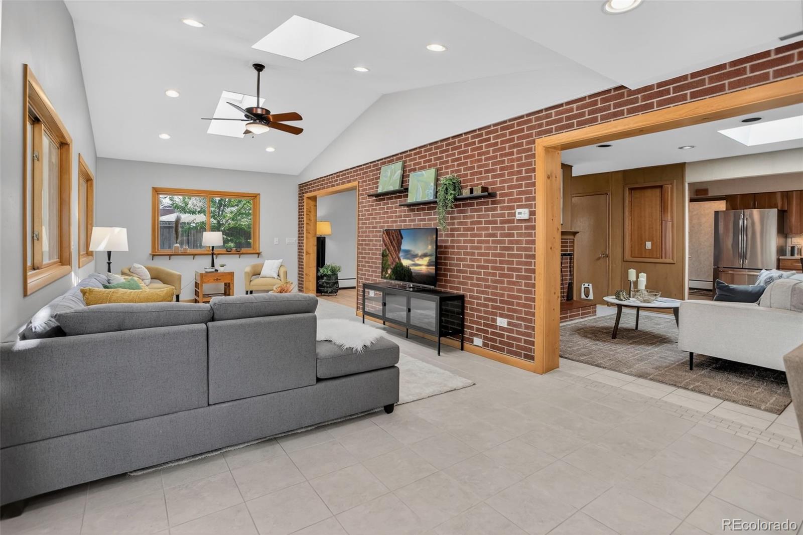 MLS Image #12 for 657 s pontiac way,denver, Colorado