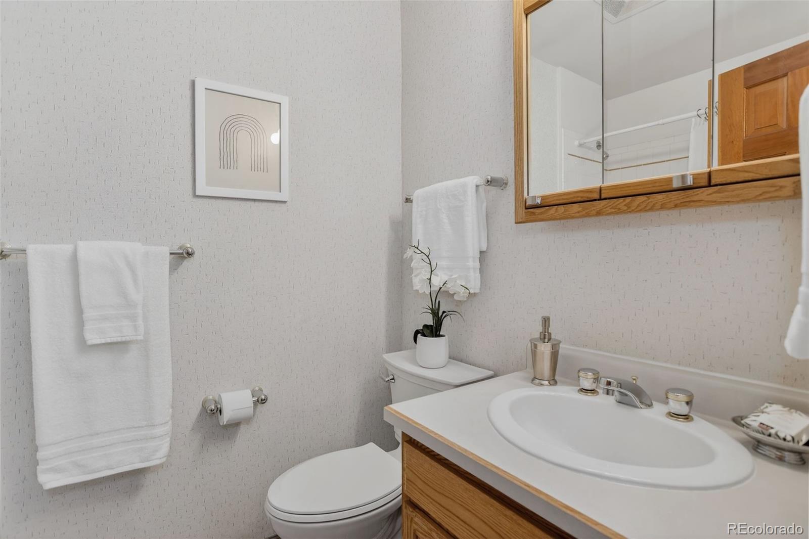 MLS Image #28 for 657 s pontiac way,denver, Colorado