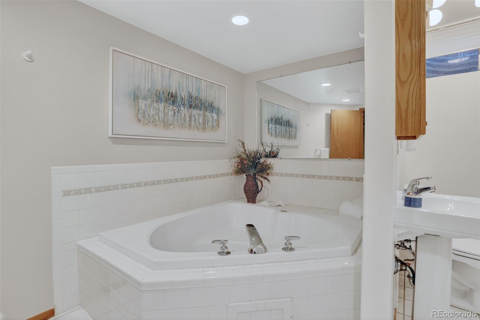MLS Image #35 for 657 s pontiac way,denver, Colorado