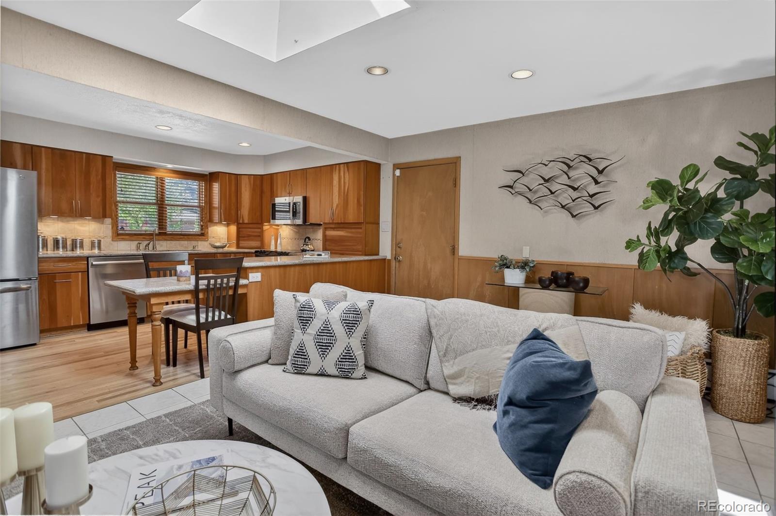 MLS Image #8 for 657 s pontiac way,denver, Colorado