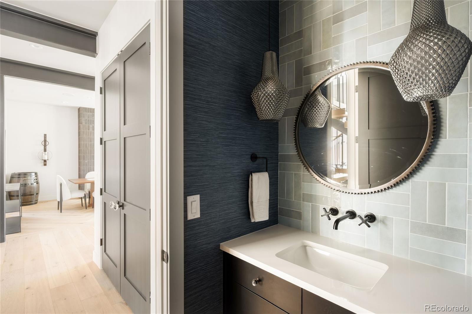 MLS Image #23 for 1055 s josephine street,denver, Colorado