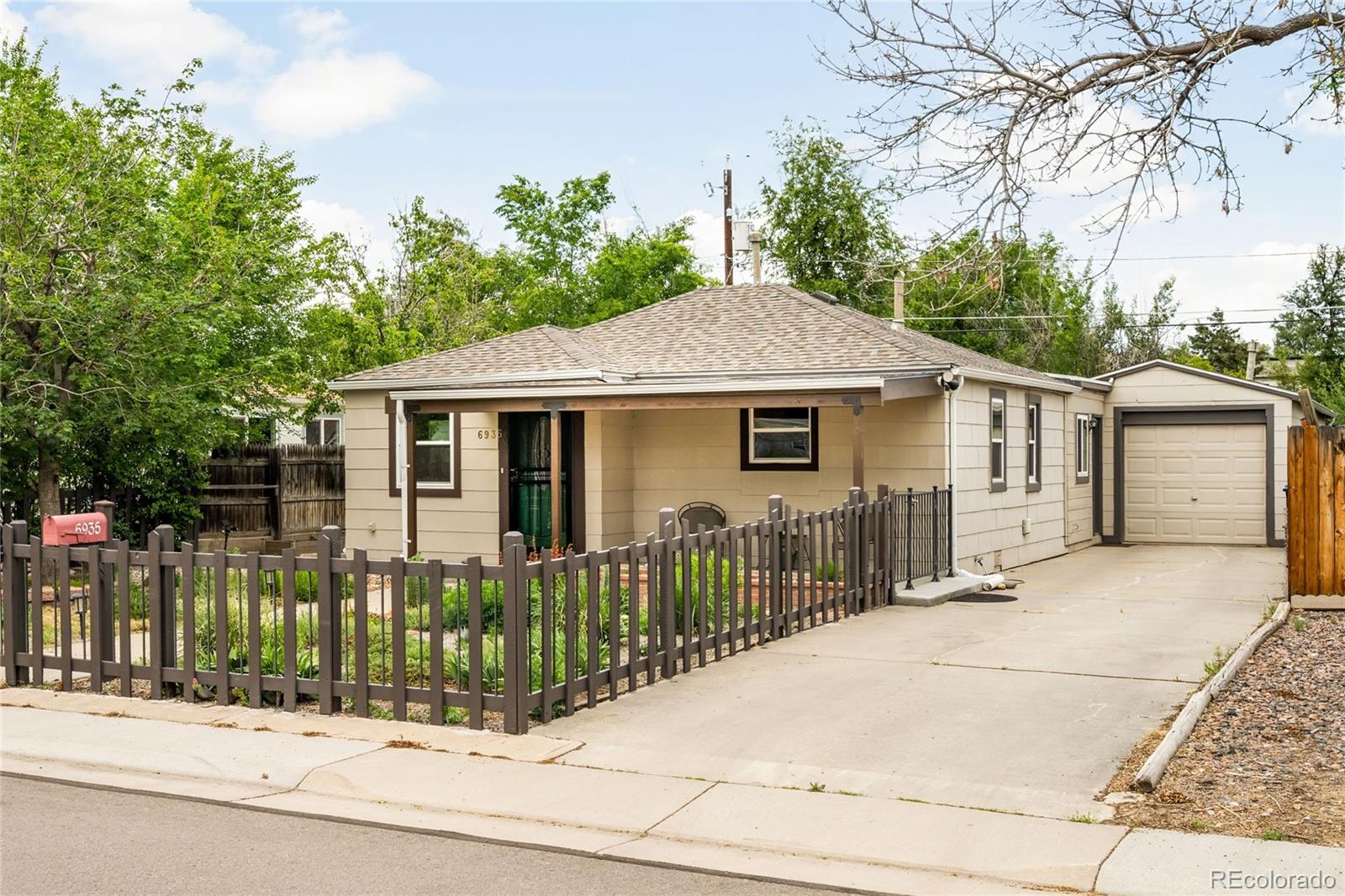 MLS Image #1 for 6935 w 55th place,arvada, Colorado
