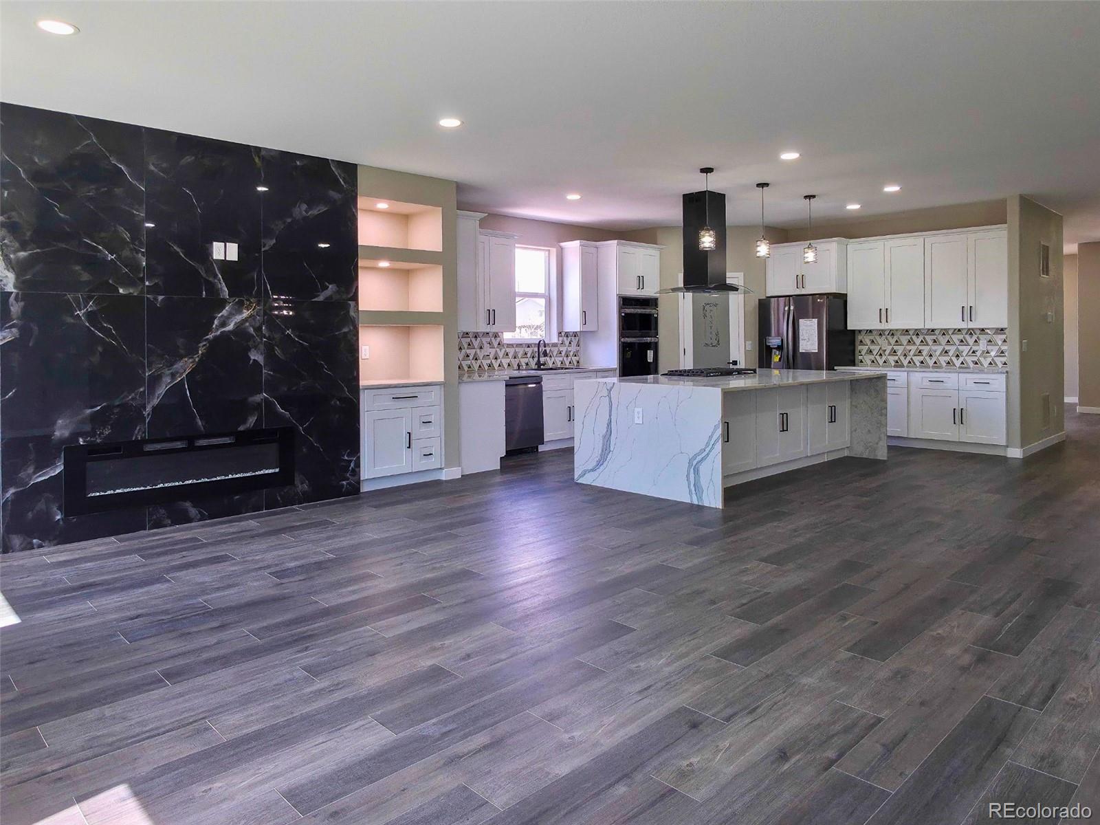 MLS Image #15 for 14606 e 26th place,aurora, Colorado