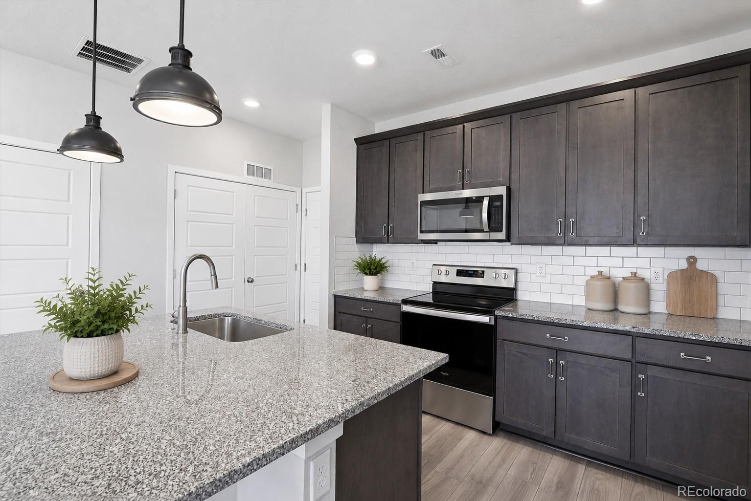 MLS Image #11 for 18062 e 103rd avenue,commerce city, Colorado