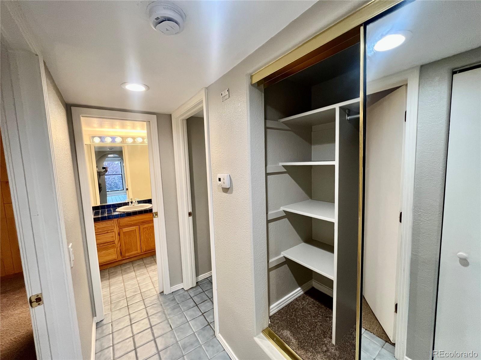 MLS Image #15 for 9797 e peakview avenue,englewood, Colorado