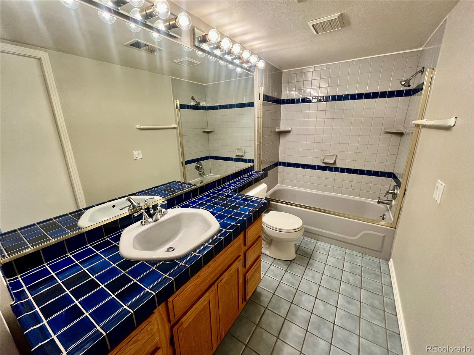 MLS Image #22 for 9797 e peakview avenue,englewood, Colorado