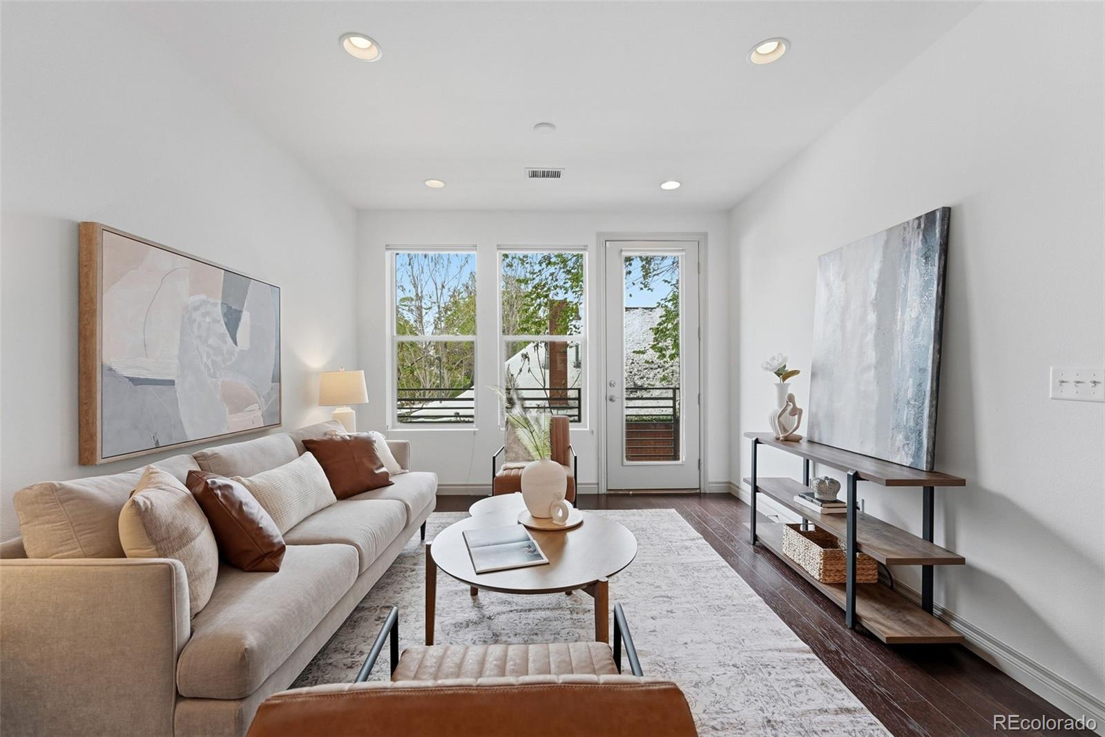MLS Image #12 for 1335  jackson street,denver, Colorado