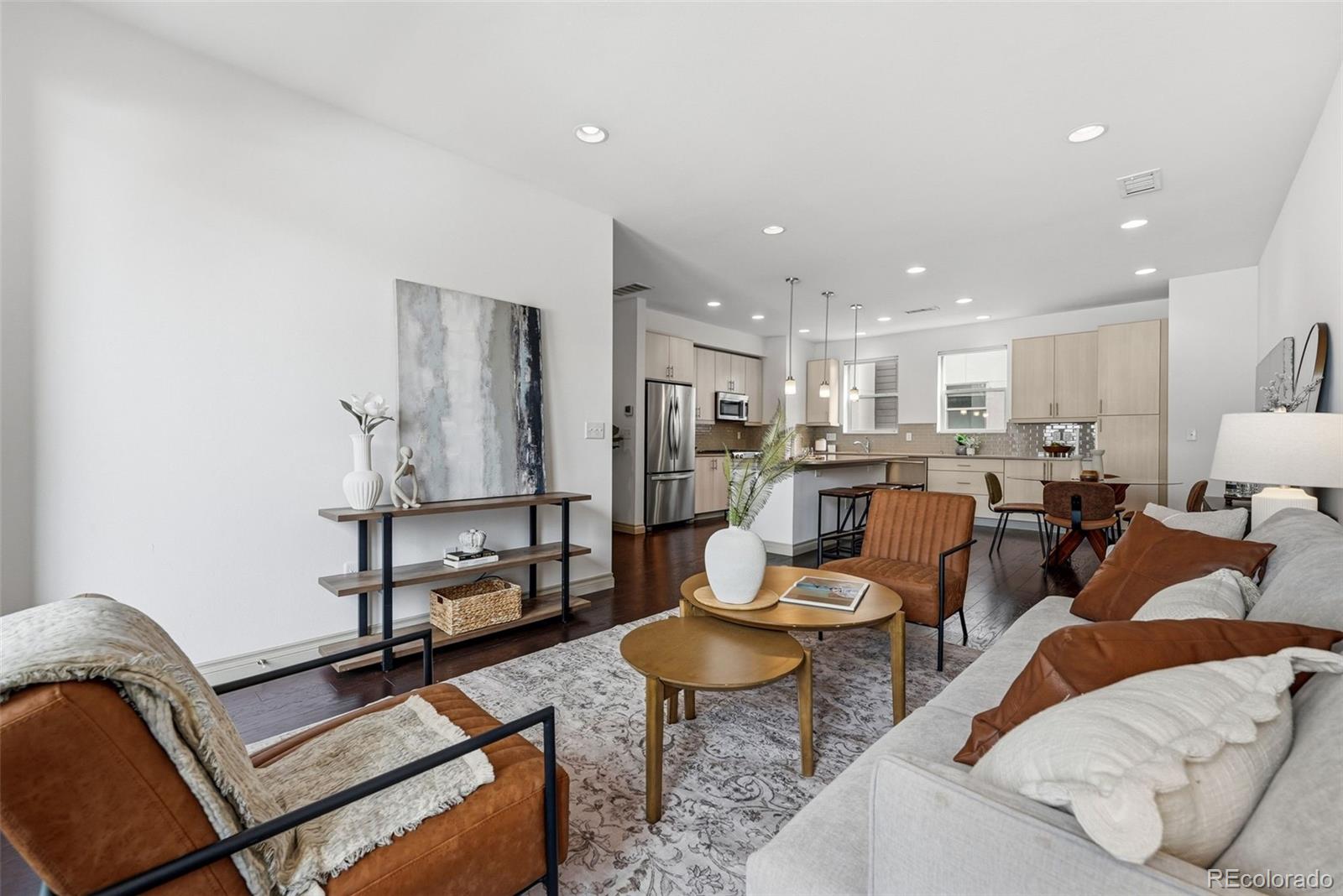 MLS Image #14 for 1335  jackson street,denver, Colorado