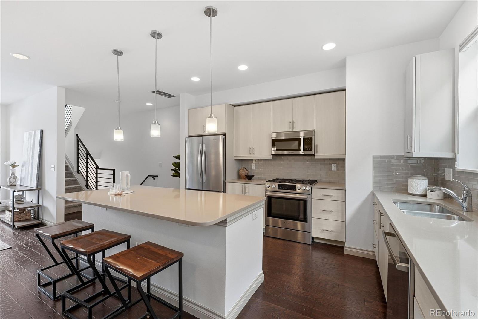 MLS Image #6 for 1335  jackson street,denver, Colorado