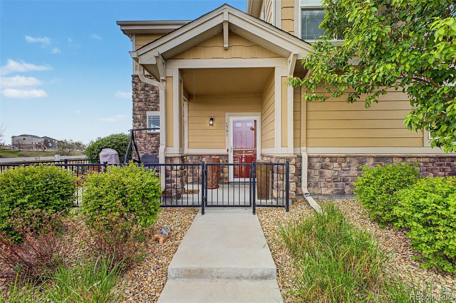 MLS Image #2 for 1791 s buchanan circle ,aurora, Colorado