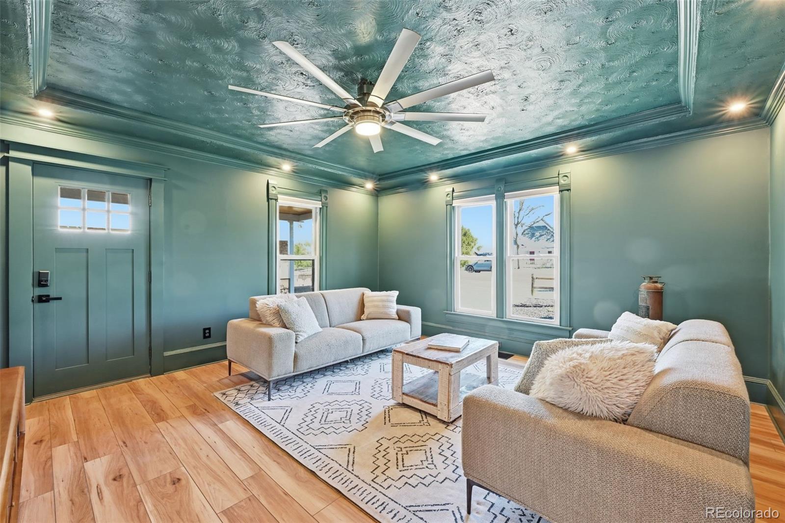 MLS Image #3 for 937 e costilla street,colorado springs, Colorado