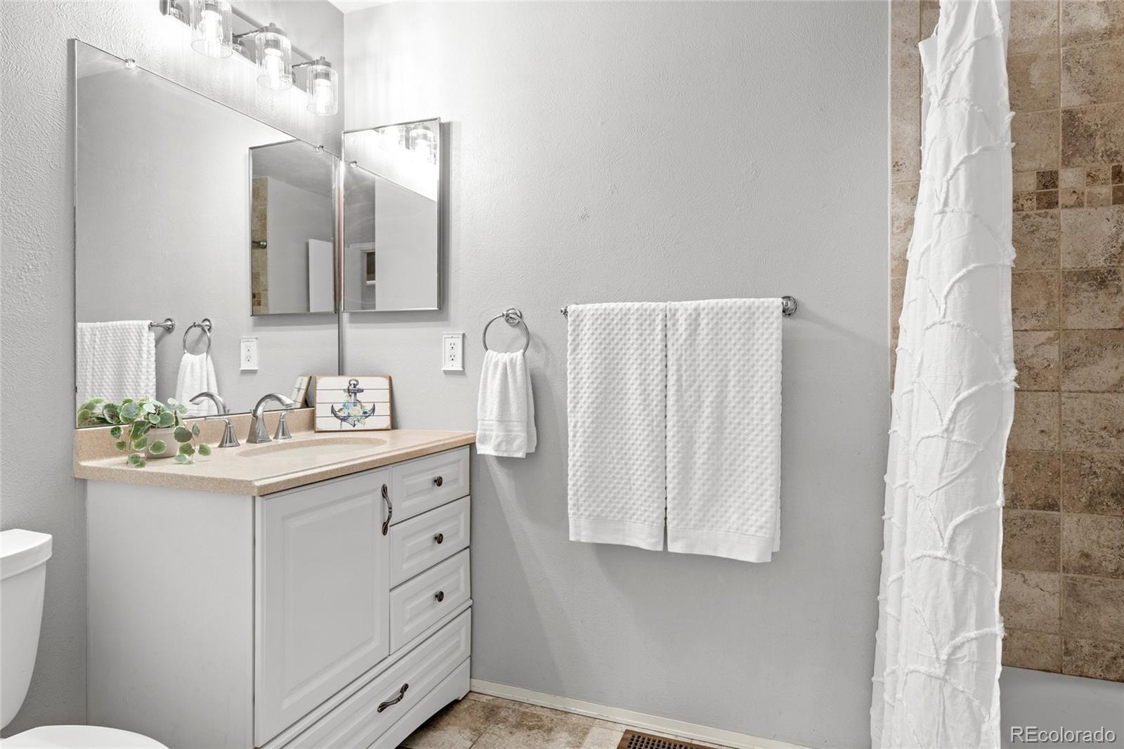 MLS Image #16 for 8417  everett way,arvada, Colorado