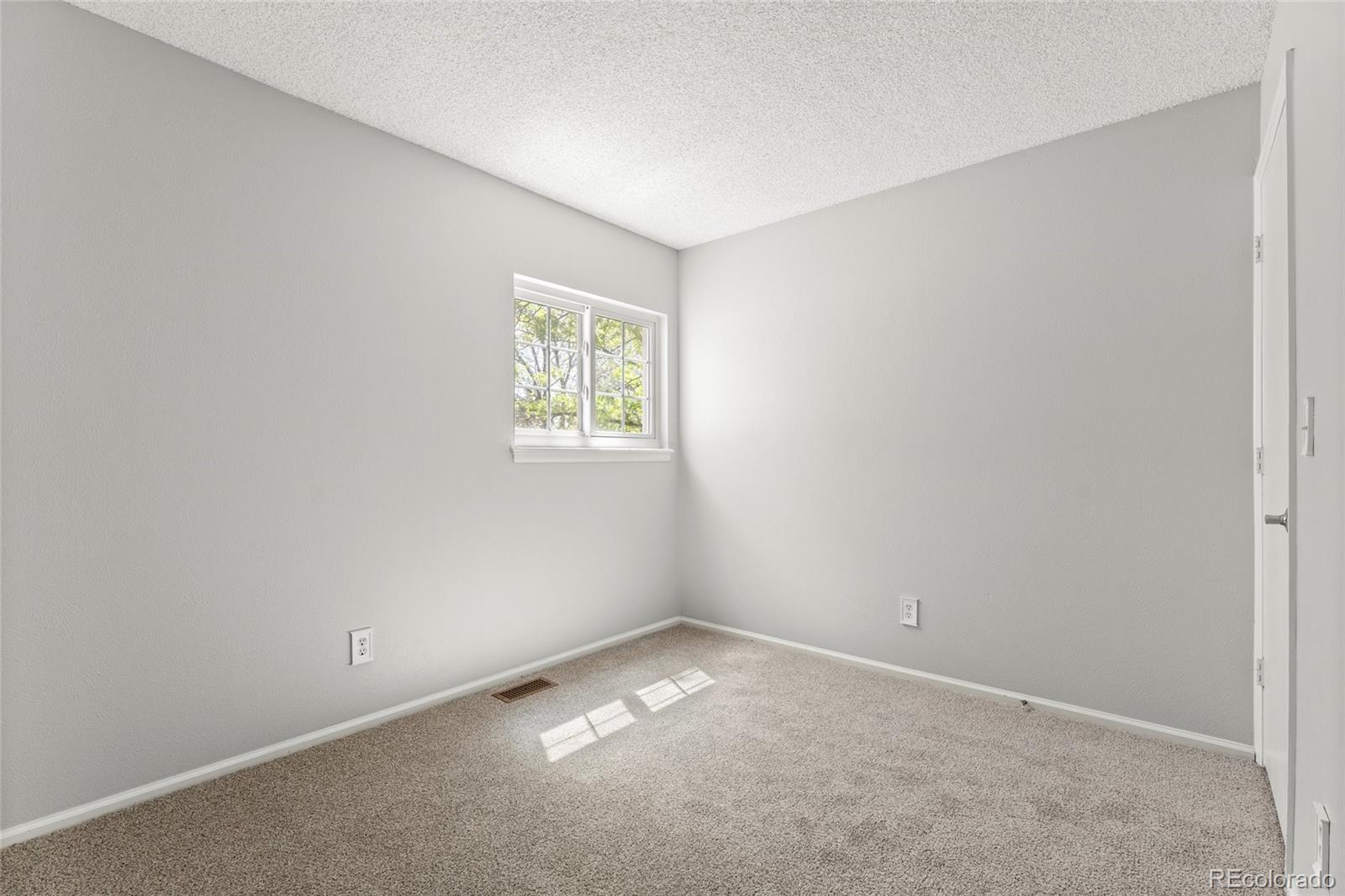 MLS Image #17 for 8417  everett way,arvada, Colorado
