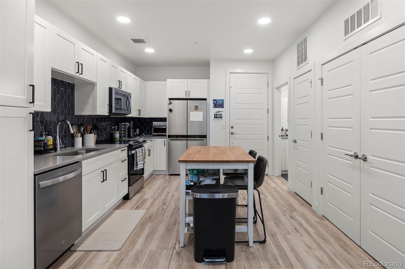 MLS Image #15 for 2851 w 52nd avenue,denver, Colorado