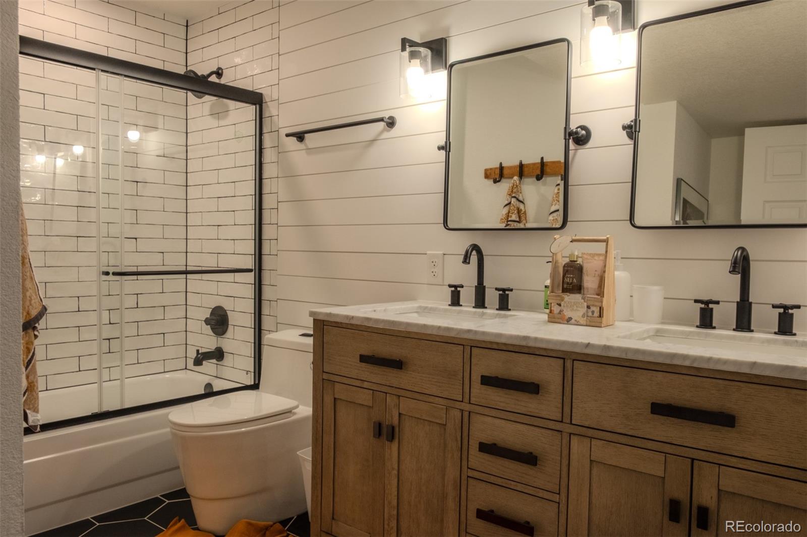 MLS Image #20 for 33443  county road 21 ,elizabeth, Colorado
