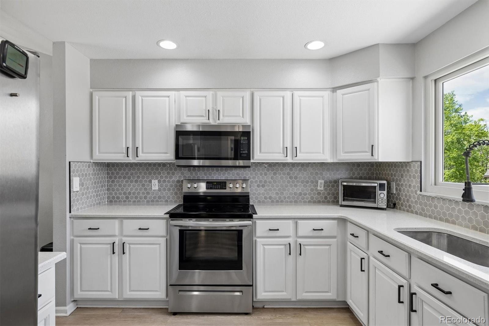 MLS Image #8 for 7410 w coal mine avenue f,littleton, Colorado