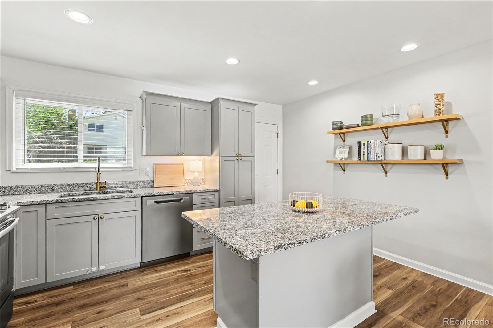 MLS Image #12 for 16570 e baltic place,aurora, Colorado