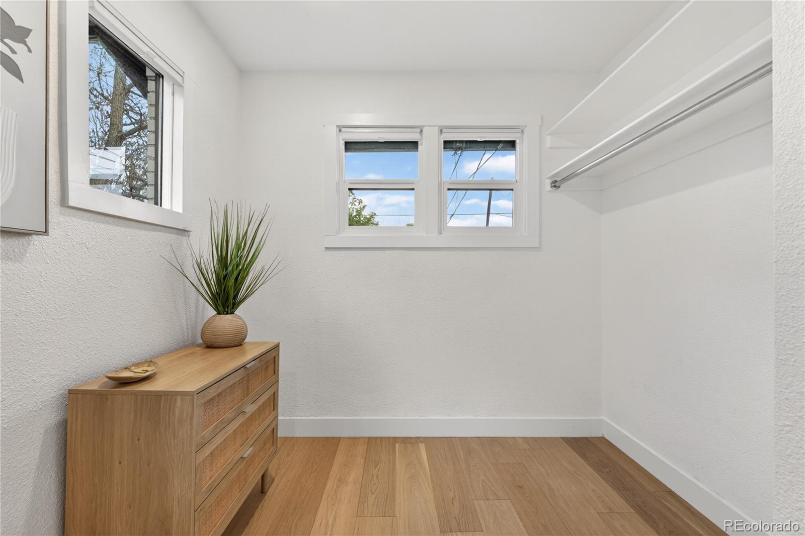 MLS Image #20 for 1528  harrison street,denver, Colorado