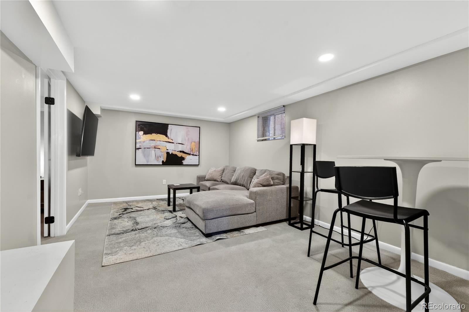 MLS Image #28 for 1528  harrison street,denver, Colorado