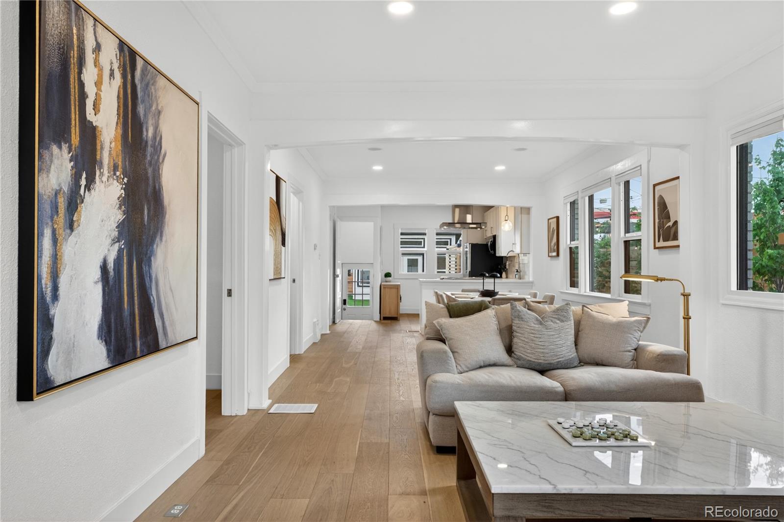MLS Image #6 for 1528  harrison street,denver, Colorado