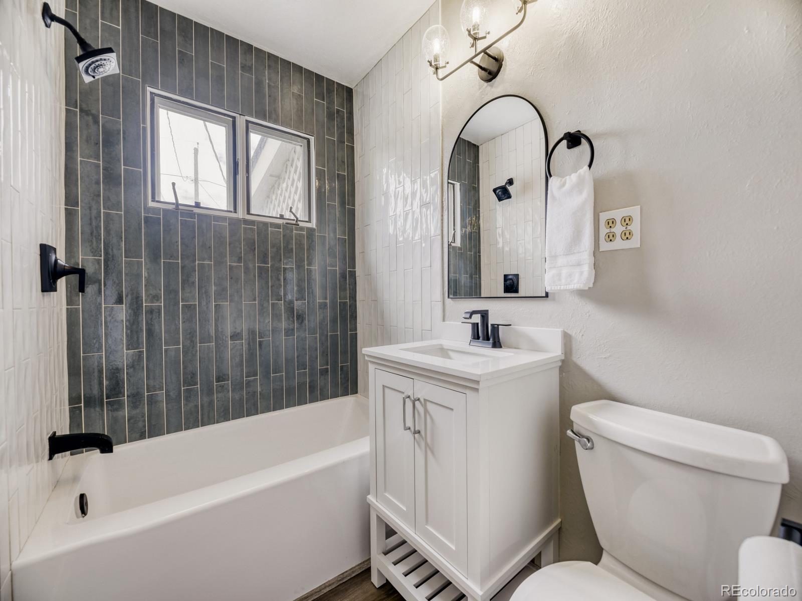 MLS Image #14 for 1015 w longview avenue,littleton, Colorado