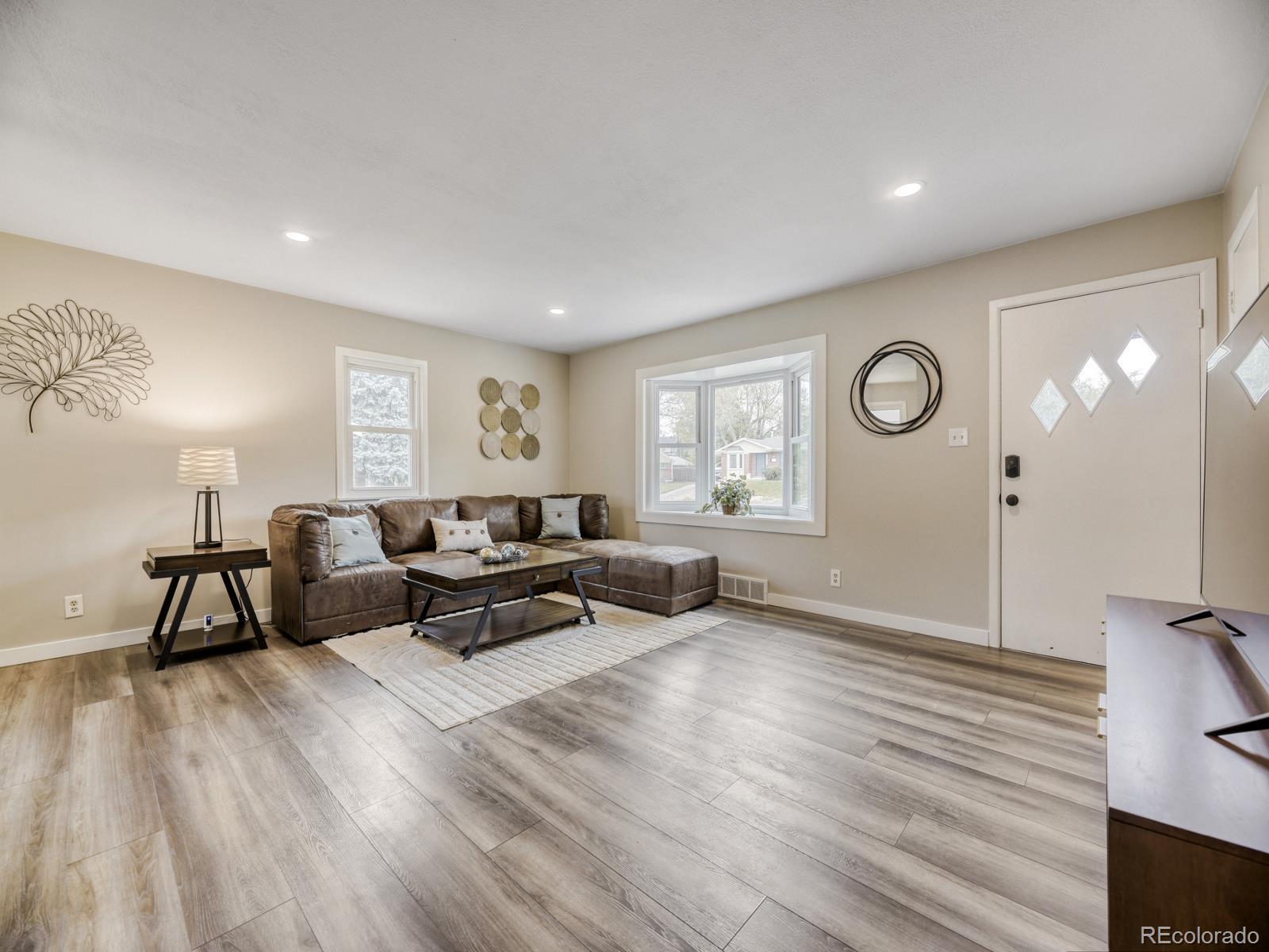 MLS Image #6 for 1015 w longview avenue,littleton, Colorado