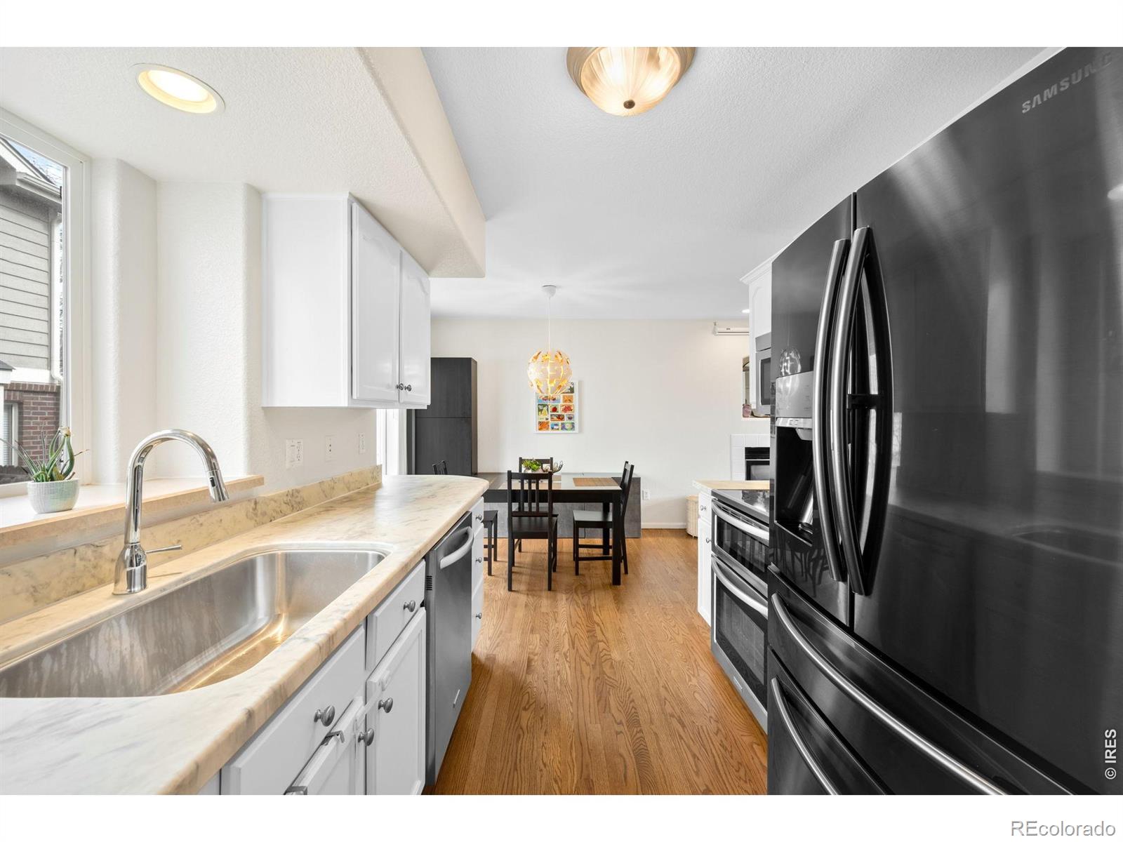 MLS Image #10 for 9559 e iowa circle,denver, Colorado